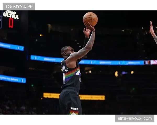 哈达威无球跑动制造错位，拉开空间效率提升