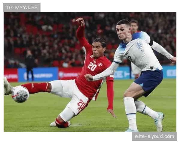 沃特金斯vs卢卡库 战术风格差异及场上作用对比分析